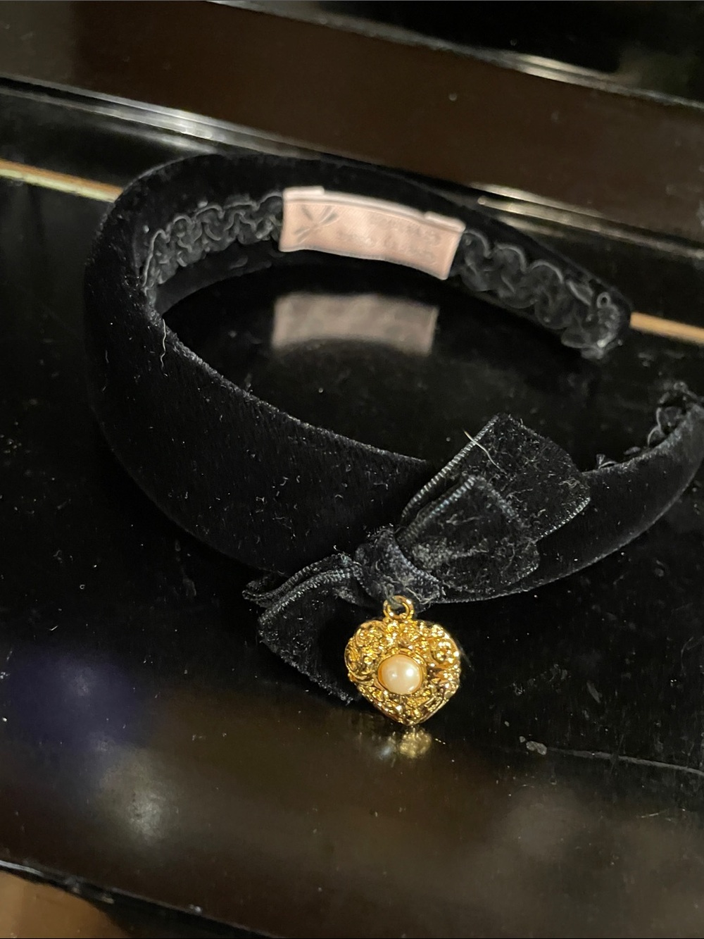 Cherry Chau Padded Velvet Headband with Gold Heart/ Pearl desigl (Bow Design)
